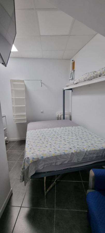 Albergue Cristina Habitaciones Con Bano Privado Y Mini Cocina Corralejo Exterior foto