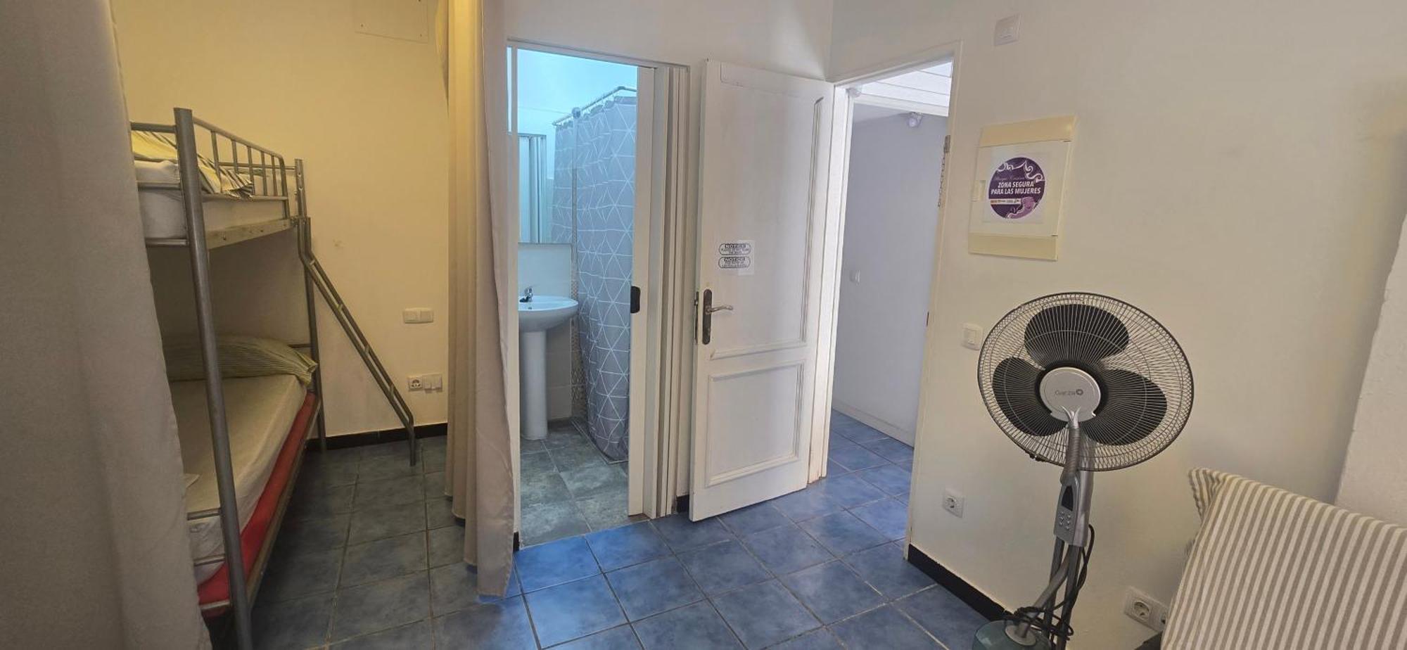 Albergue Cristina Habitaciones Con Bano Privado Y Mini Cocina Corralejo Zimmer foto